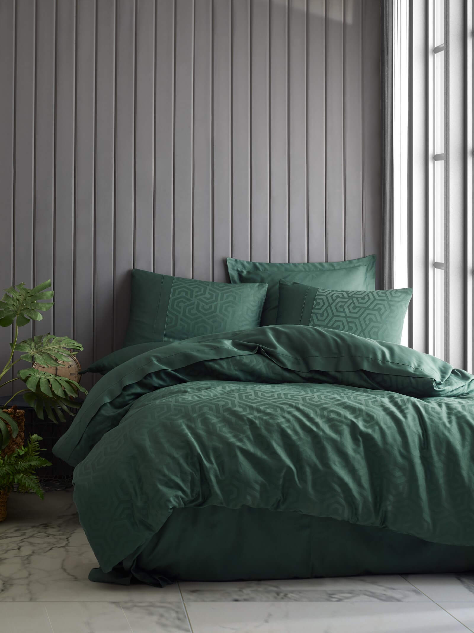 Jacquard Satin Duvet Cover Set
