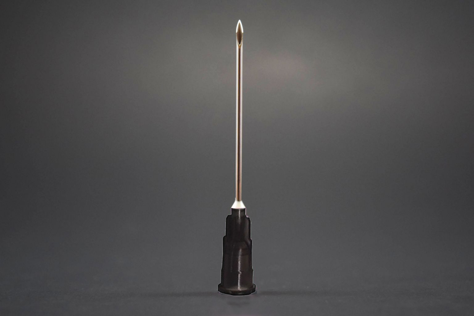 22G x 1 ¼ Renk : Siyah (0.70 x 32 mm)