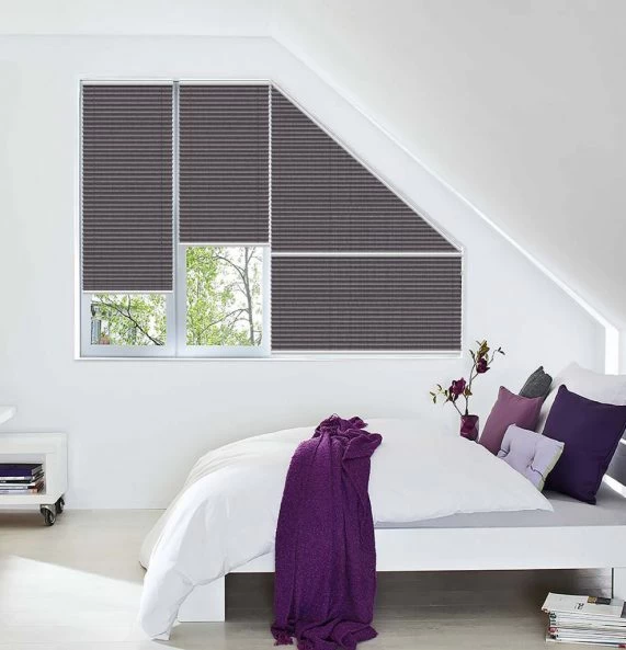 Accordion Curtain (Glass Balcony)