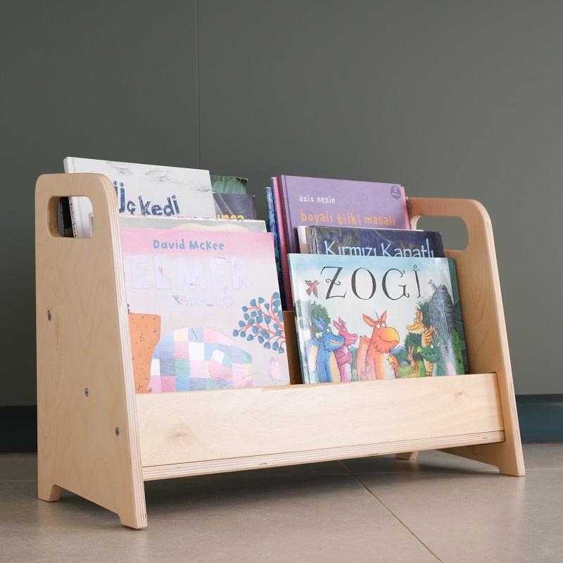 Montessori Bookshelf