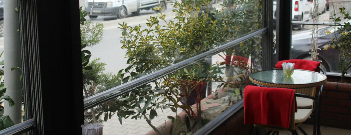 Guillotine Glass Balcony System